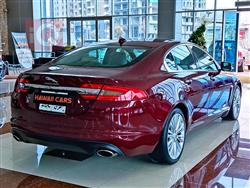 جاكوار XF